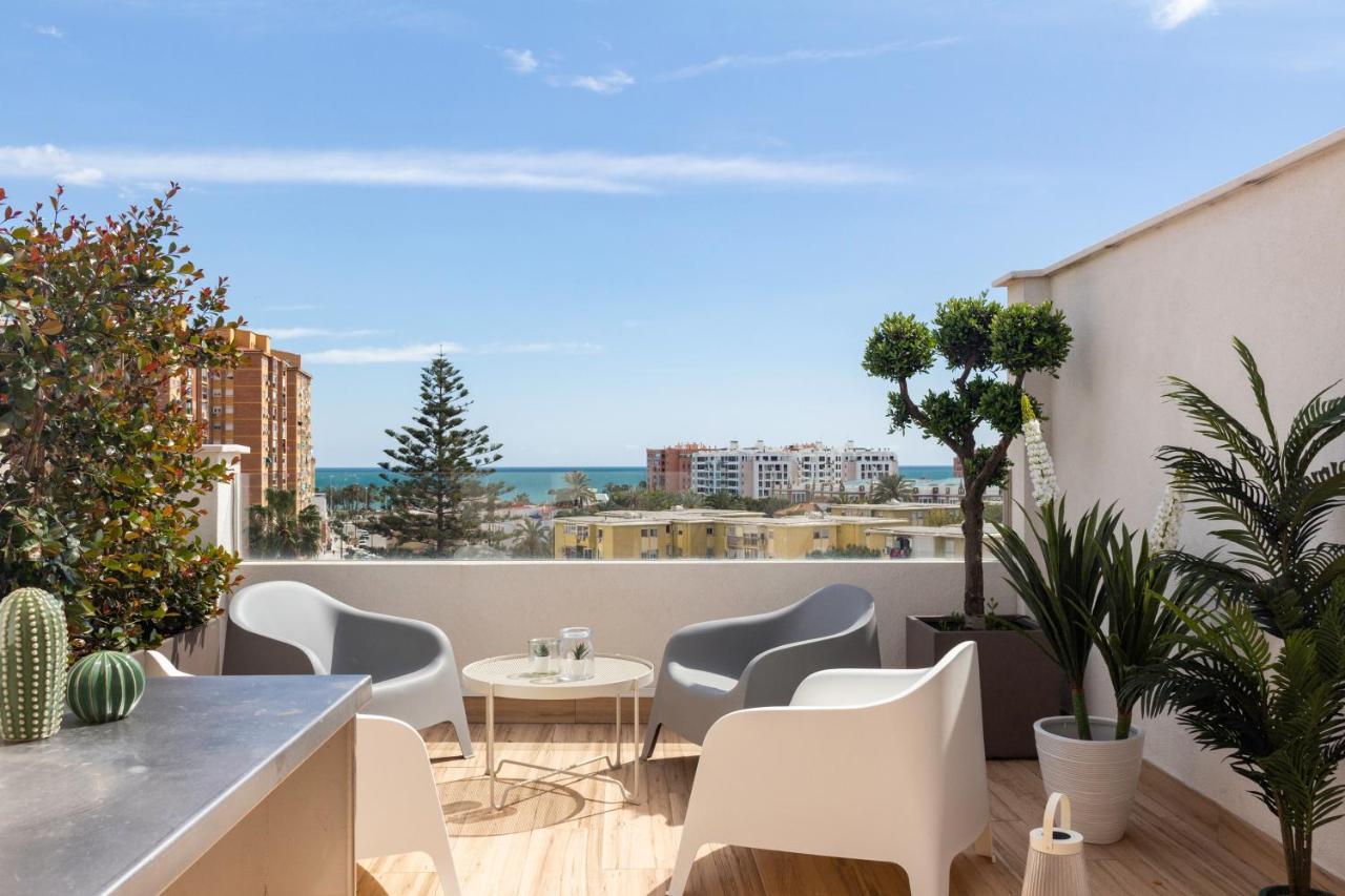 Huelin Suites Малага Экстерьер фото